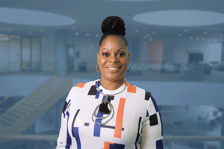 Headshot for Kisa Caruthers